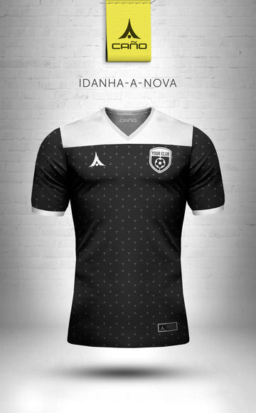 Idanha-a-Nova in black/white